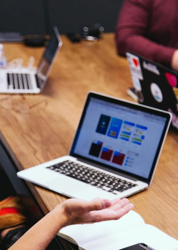 headway-jfR5wu2hMI0-unsplash