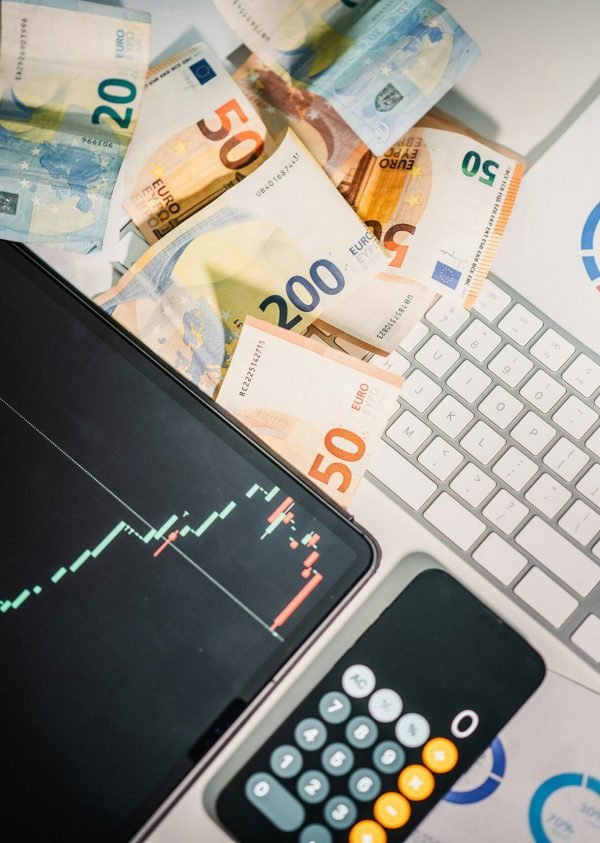 jakub-zerdzicki-rcHKZfrLSGg-unsplash